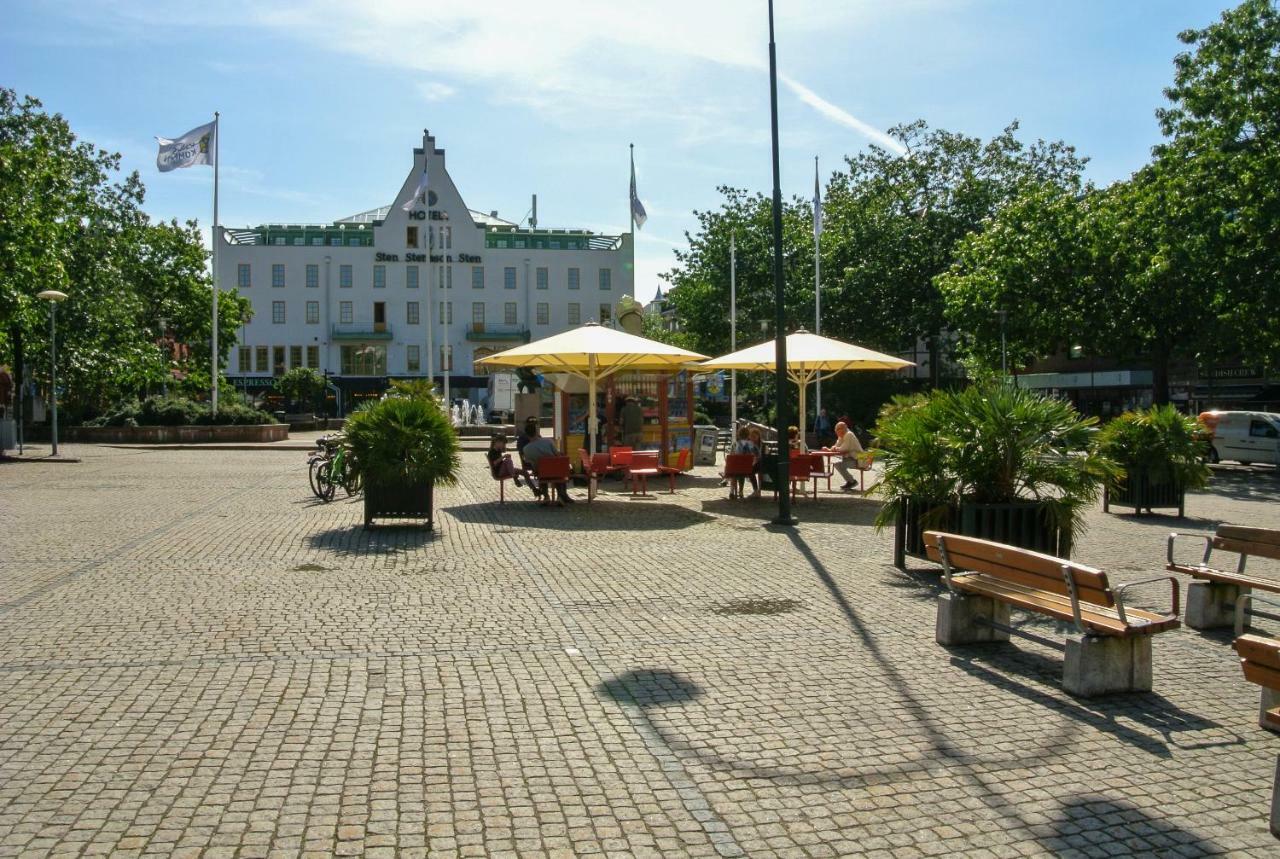 Hotel Stensson Eslöv エクステリア 写真