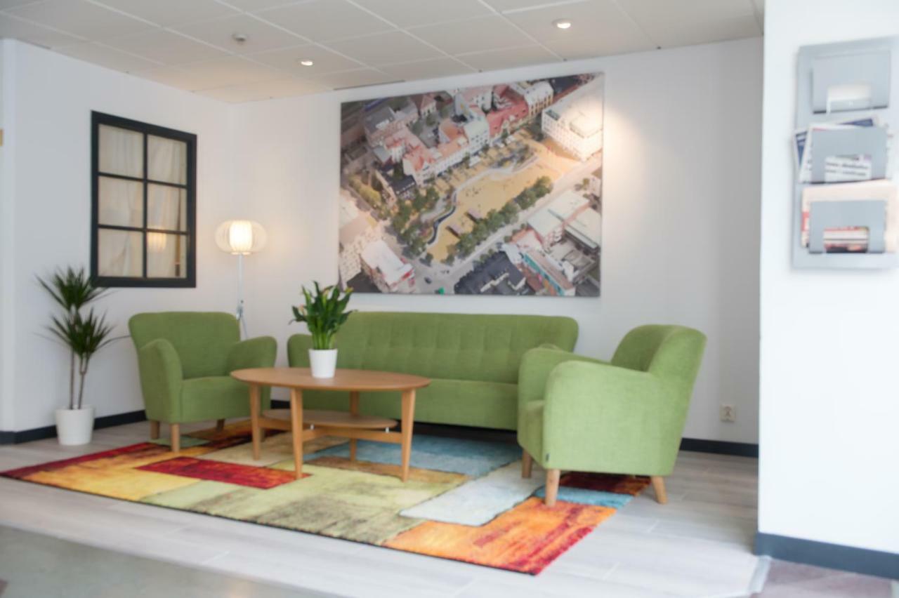 Hotel Stensson Eslöv エクステリア 写真